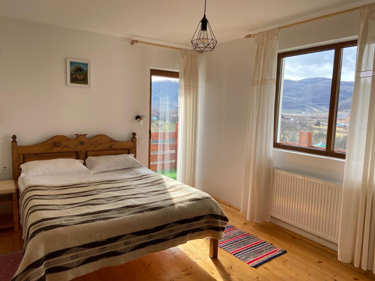 Hotel Poeme Sighetu Marmaţiei Exteriér fotografie