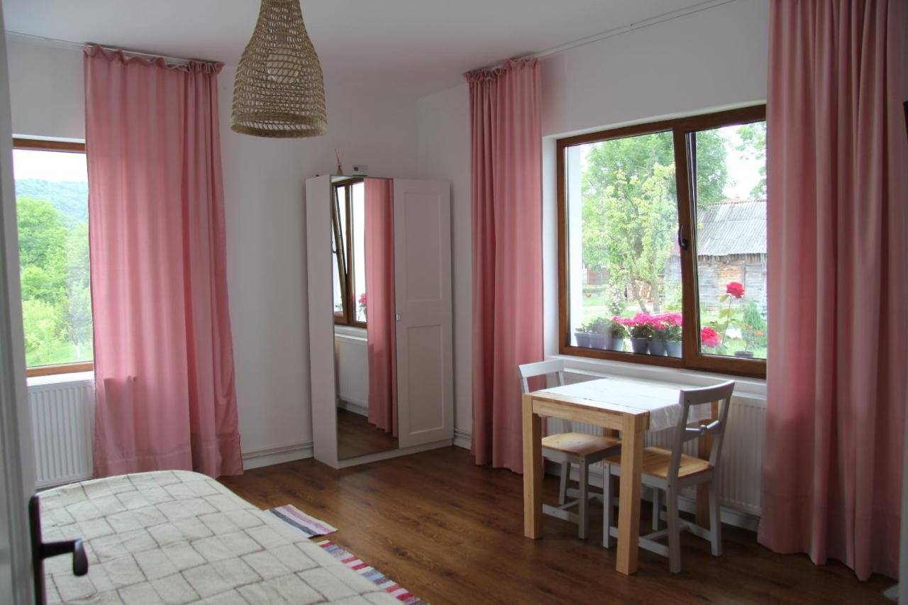 Hotel Poeme Sighetu Marmaţiei Exteriér fotografie